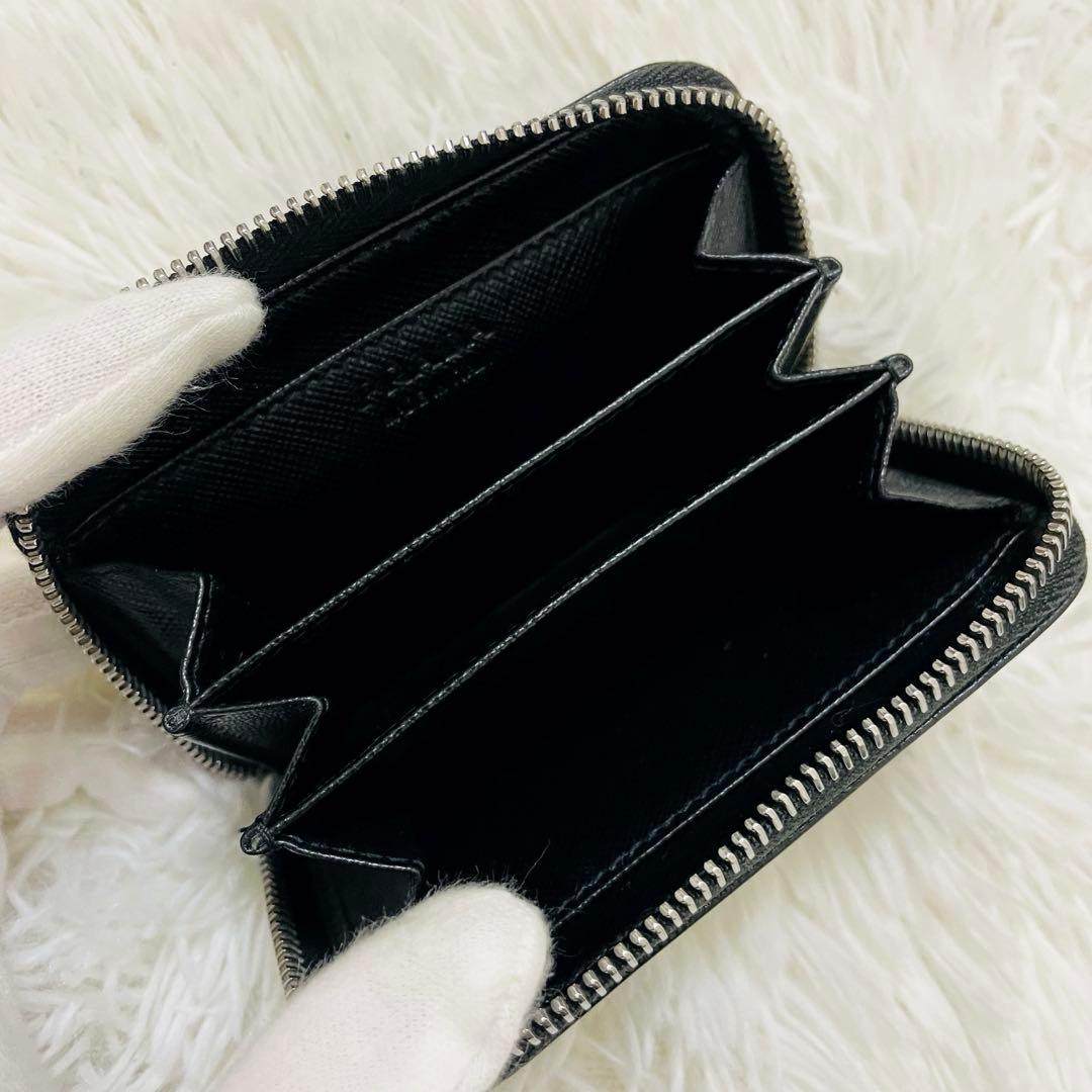 極美✨付属付き✨PRADA ケース ラウンド サフィアーノレザー 黒