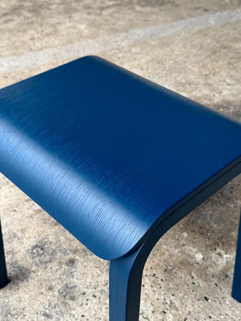 旭川家具 匠工芸 TAPEREDスツールA ロータイプ オーク 張座 ネイビー