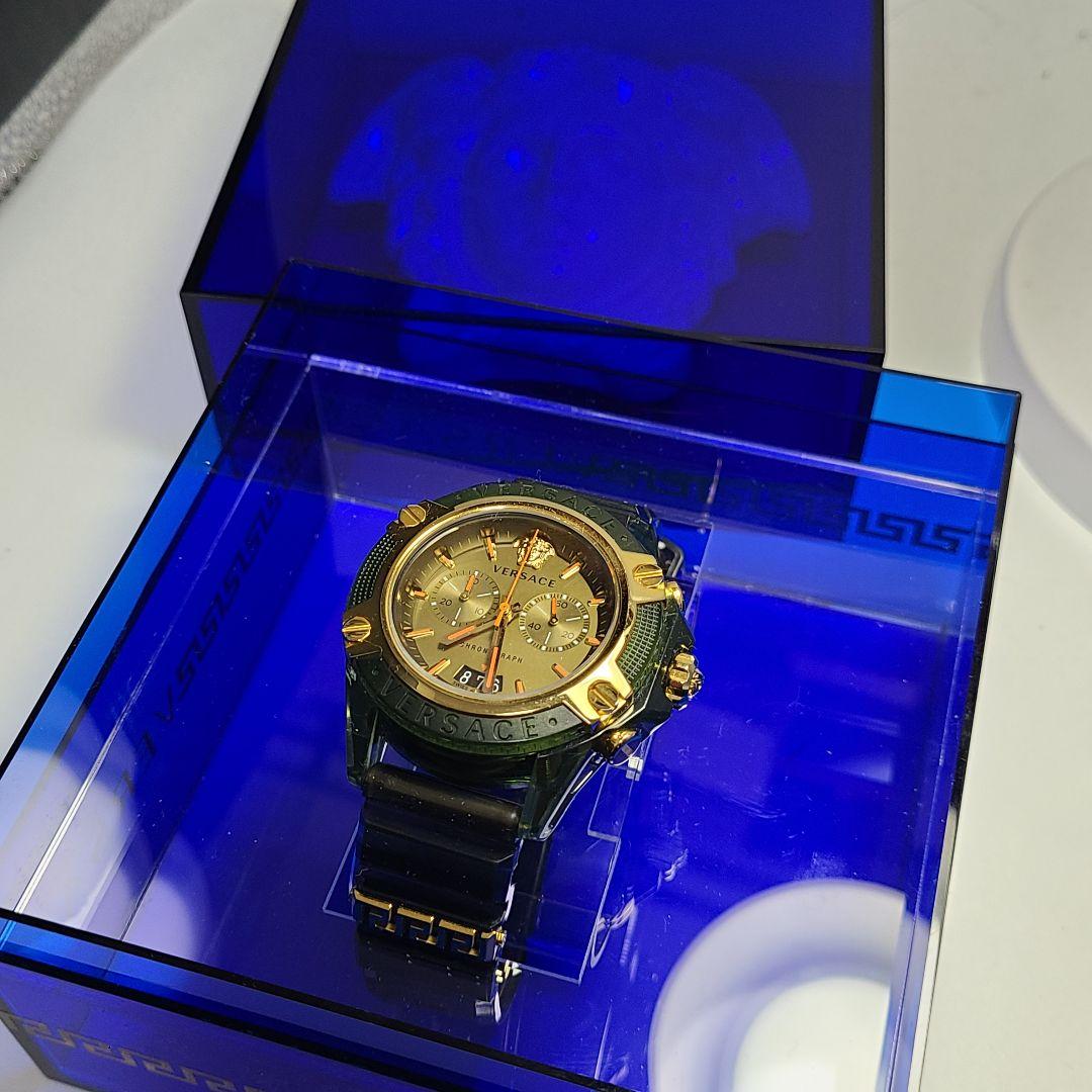 VERSACE　ヴェルサーチ　ICON ACTIVE　アクティブ　クロノ　腕時計