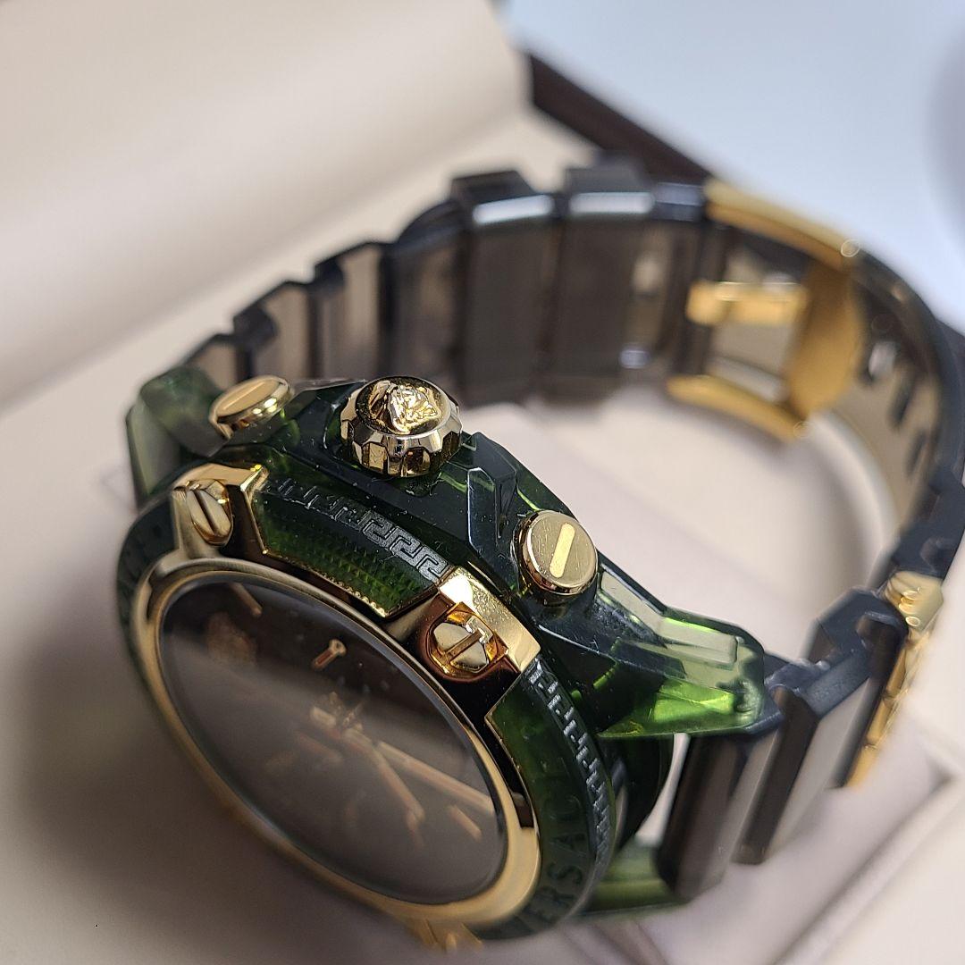 VERSACE　ヴェルサーチ　ICON ACTIVE　アクティブ　クロノ　腕時計