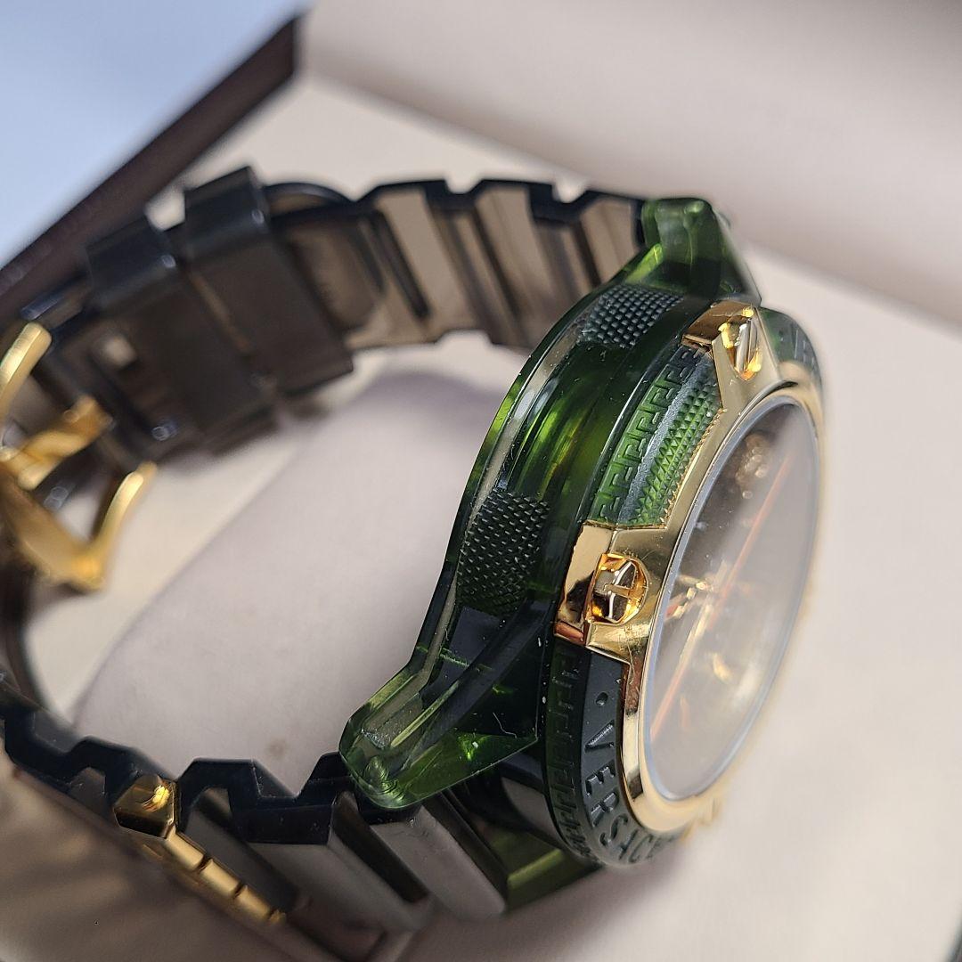 VERSACE　ヴェルサーチ　ICON ACTIVE　アクティブ　クロノ　腕時計