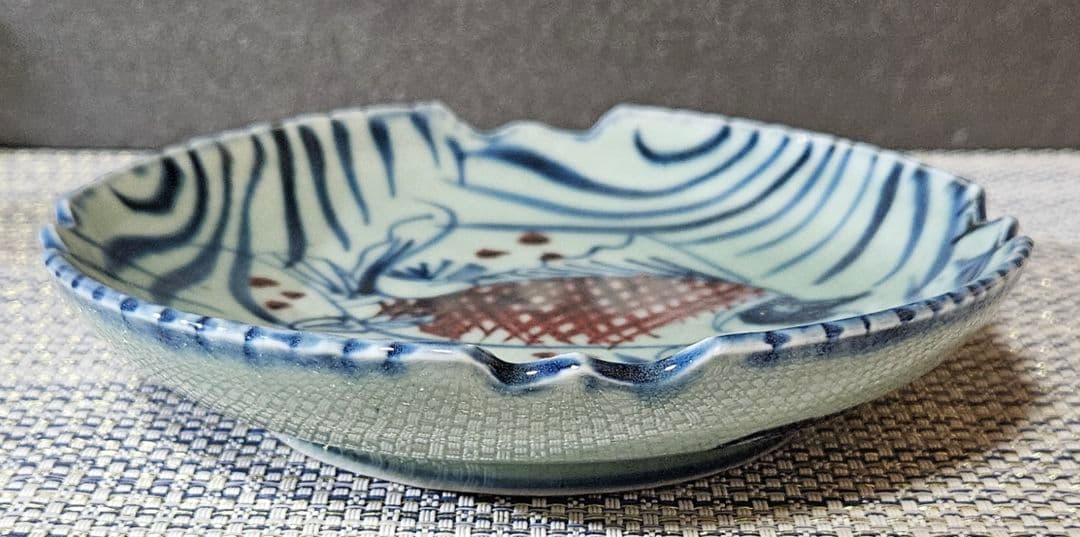 中国古陶磁器　明代〜清代　青磁　青華　古染付　辰砂　魚文様　15.2cm　変形皿