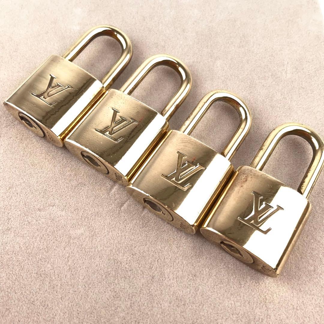 ルイヴィトン パドロック No.306のみ 4個まとめて 南京錠 カデナゴールド