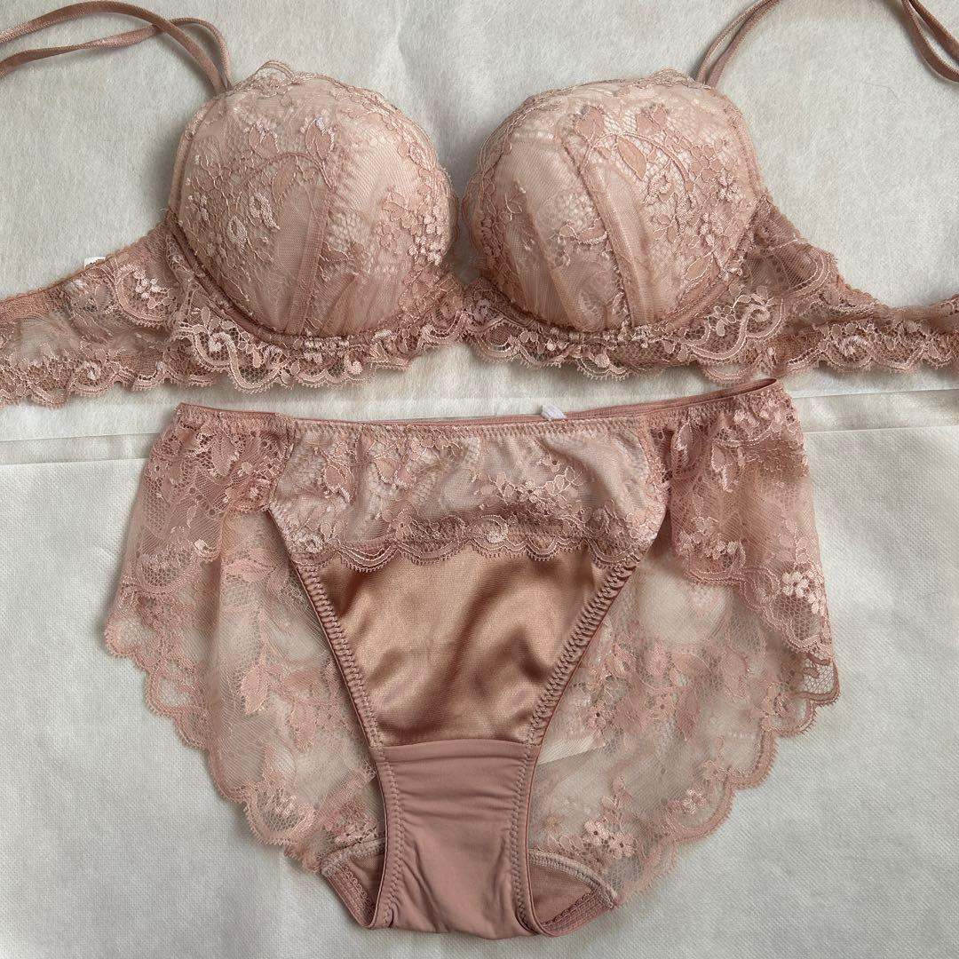 【定価14,000円以上】ワコール　パルファージュ　ブラジャーショーツ　C75Ｌ