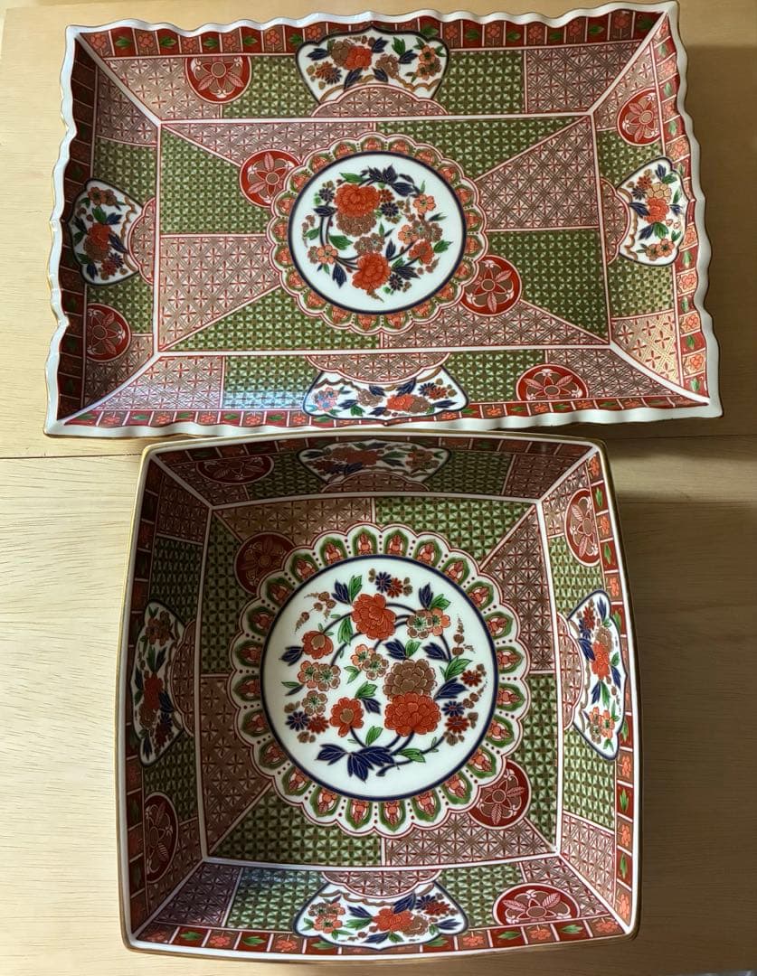 有田焼 みの焼 龍峰 金彩 角皿 大皿 2点セット お正月のおせちや来客時に