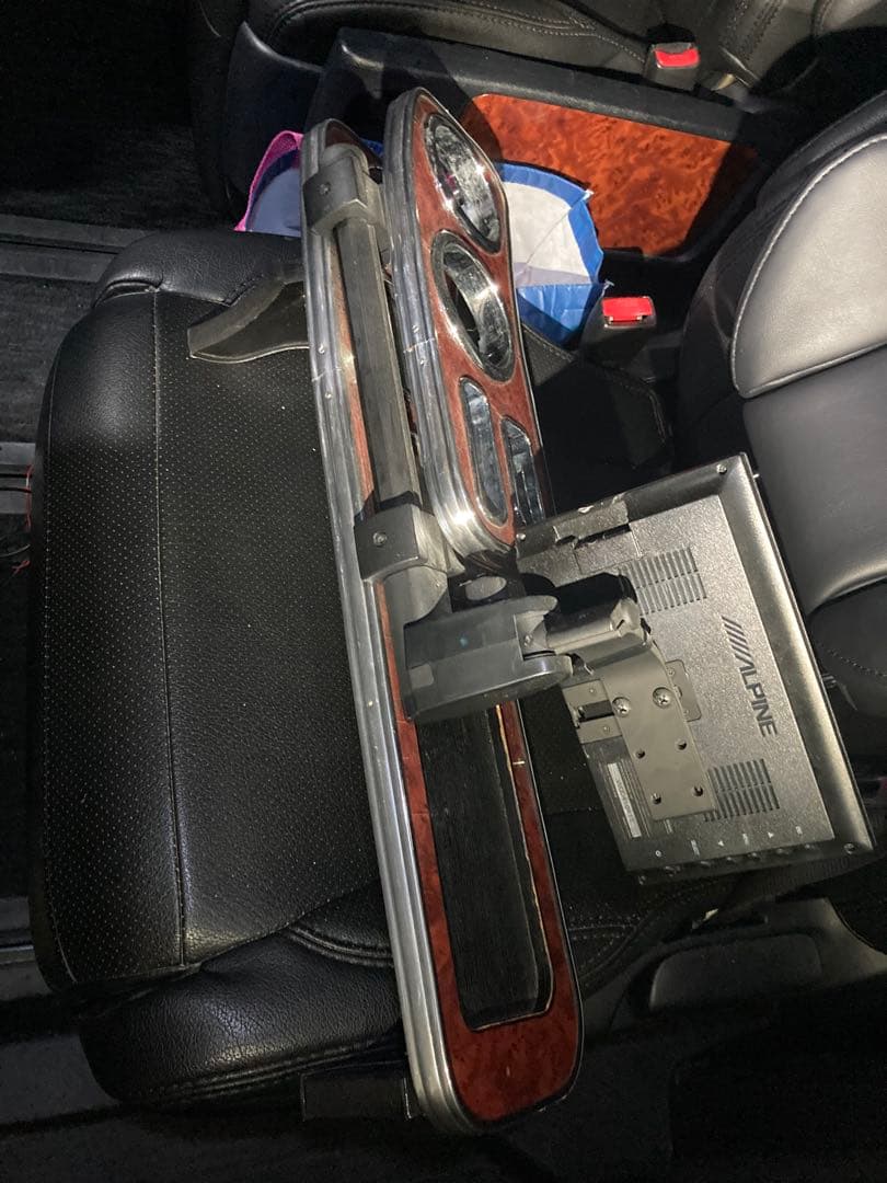 ヴェルファイア20 フロントテーブル