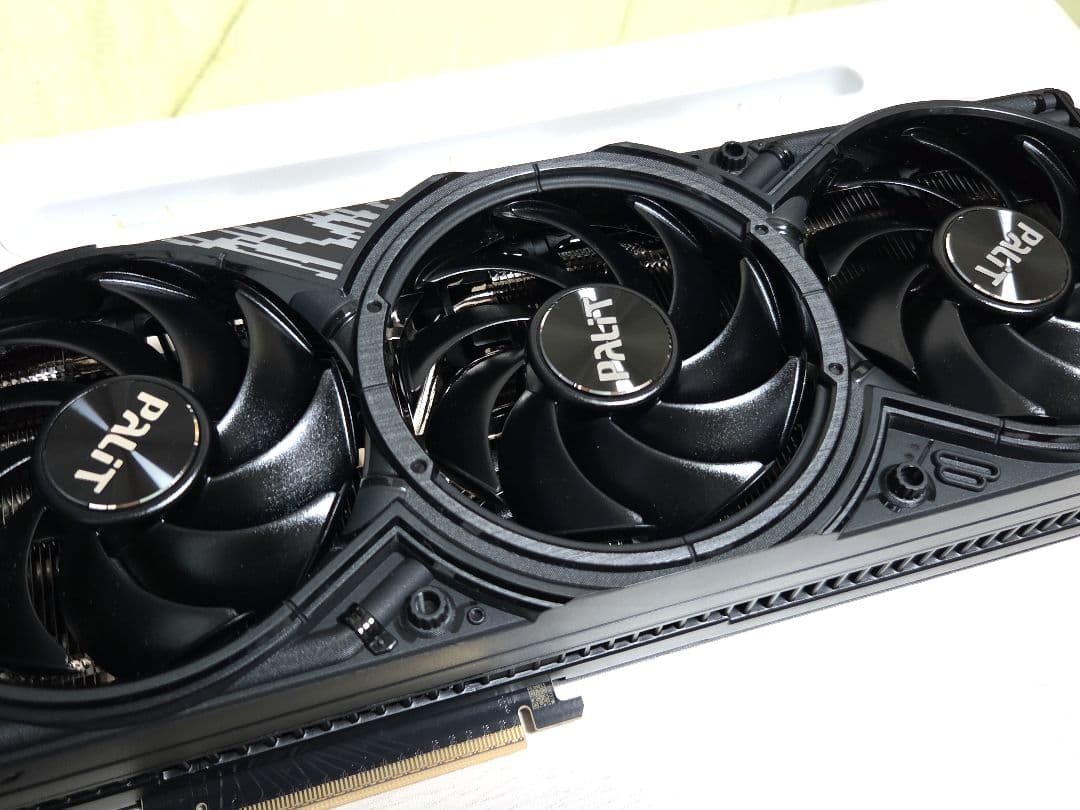 グラフィックボード・グラボ・ビデオカード Palit GeForce RTX5070 GamingPro