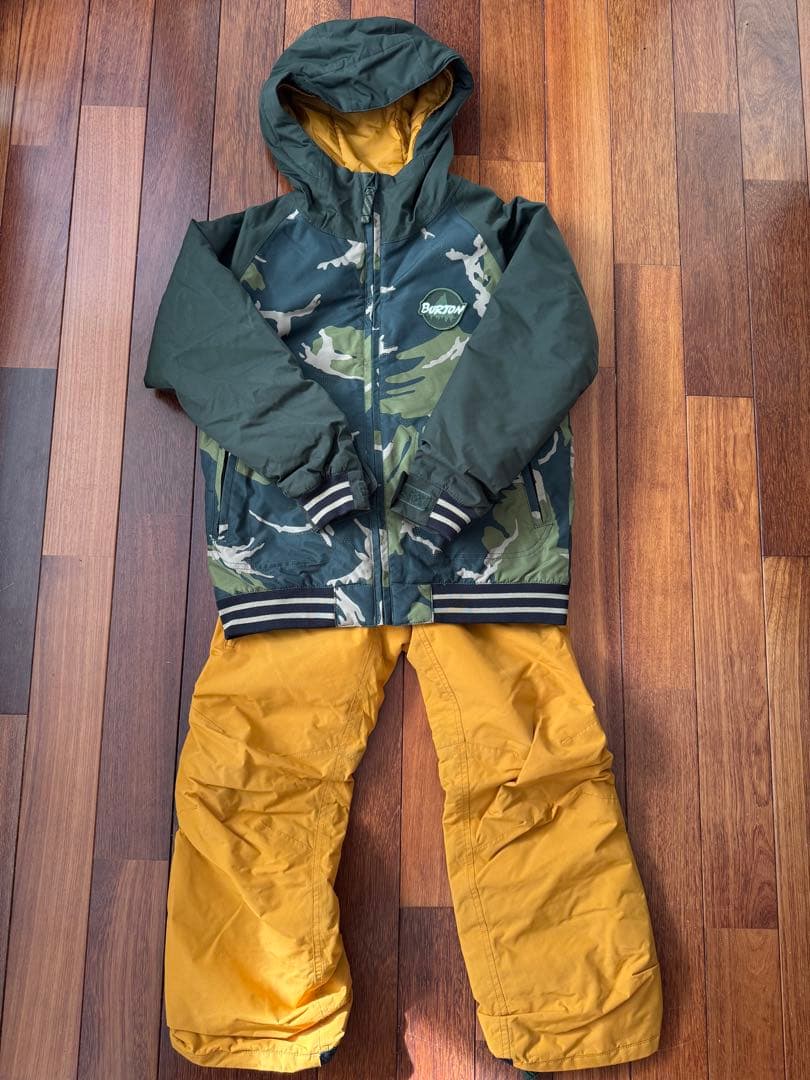 【中古】Burton スノーボードウェア 子ども用 Sサイズ (120㎝)迷彩