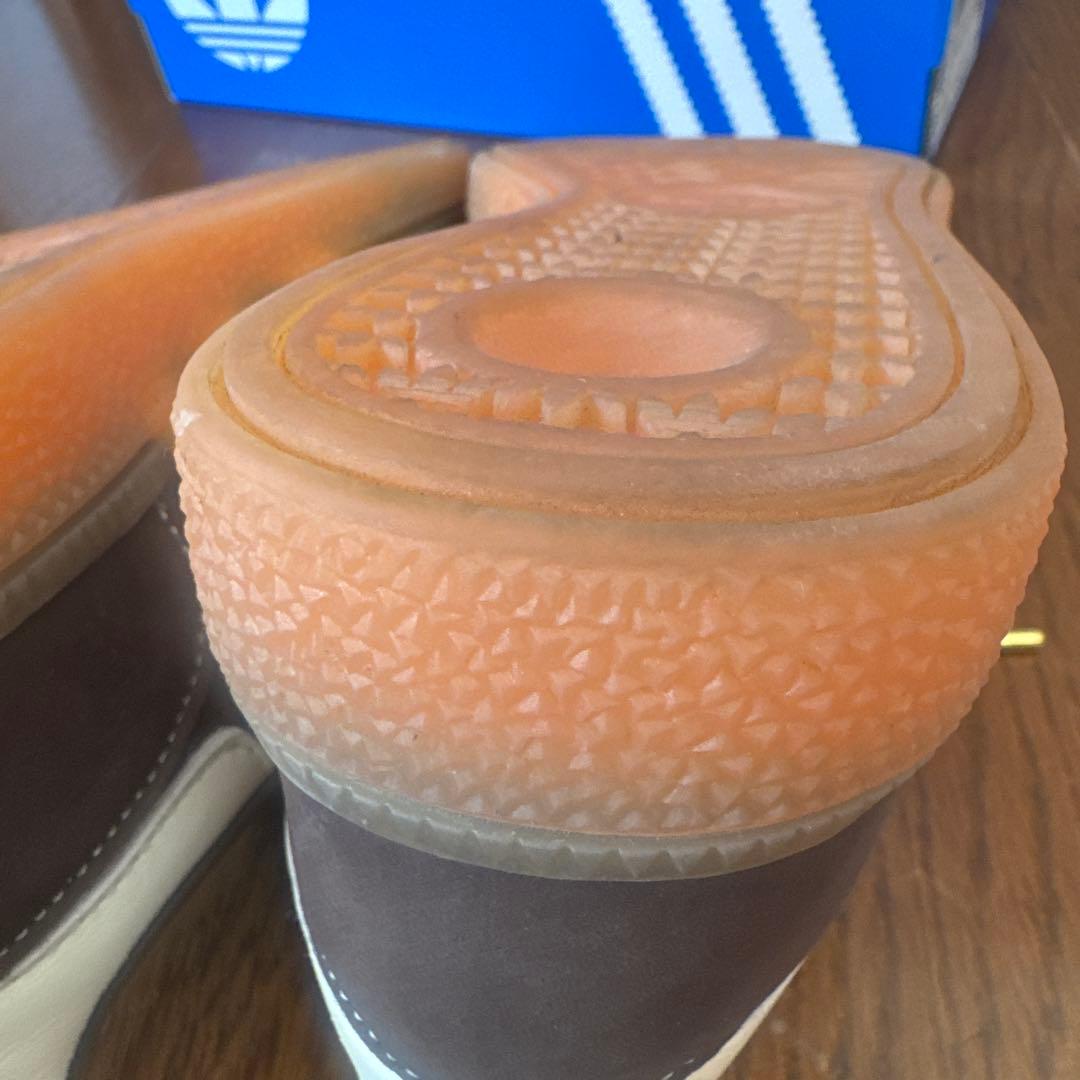 はな　adidas HANDBALL SPEZIAL ブラウン　23