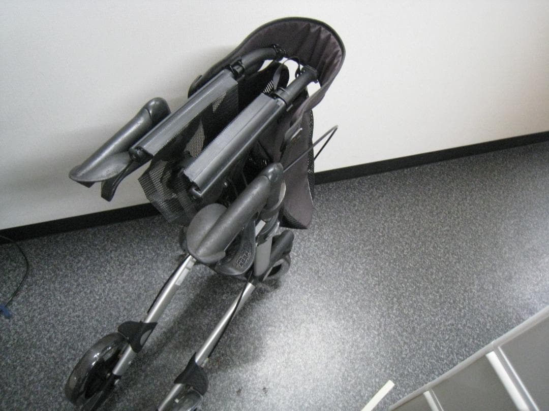 ハンディウォークＬ　GEMINO 30 歩行器 歩行車 パラマウントベッド ③