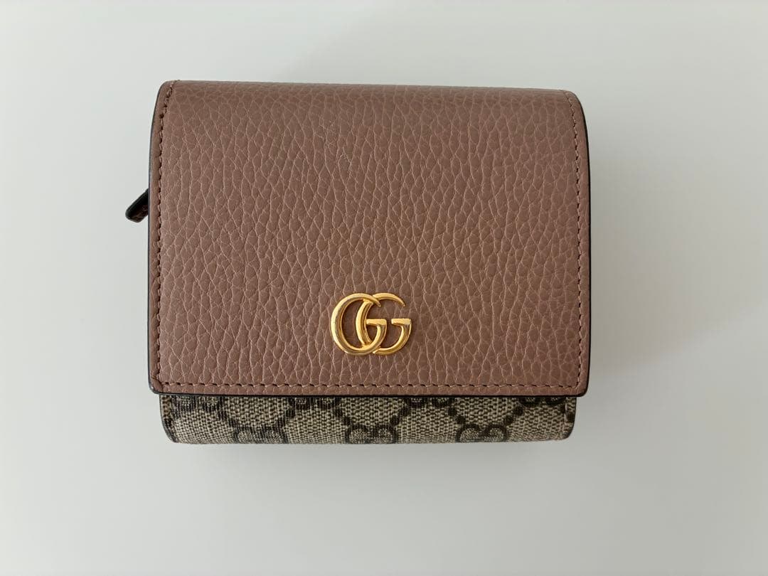 GUCCI 二つ折り財布 ピンクベージュ　GG マーモント　美品