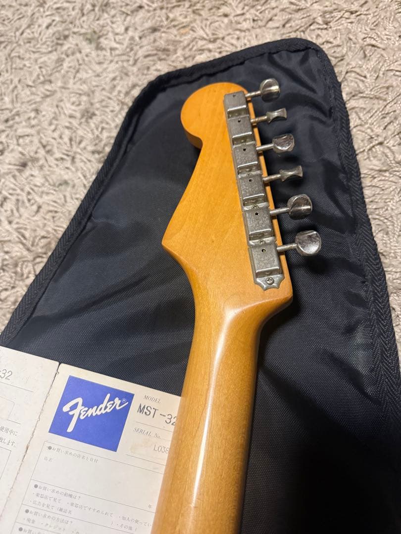 Fender Japan Stratocaster 21フレット ダメージあり