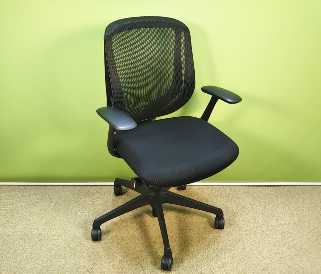 av　オカムラ　シルフィーチェア　ローバック　固定肘　前傾機能　メッシュ　中古品