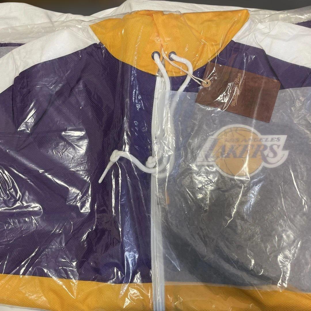 ミチェルアンドネス　ウインドブレーカー