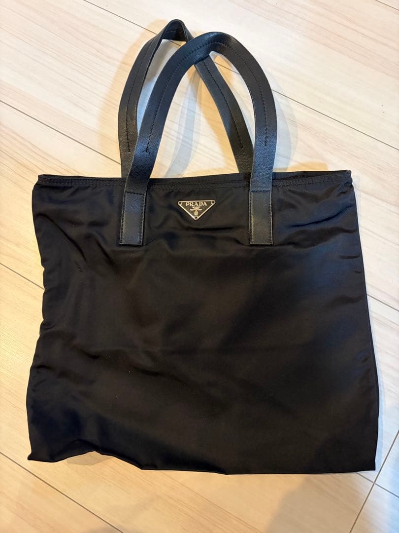 PRADA プラダ　ミニ　トートバッグ　ハンドバッグ　ナイロン　ブラック