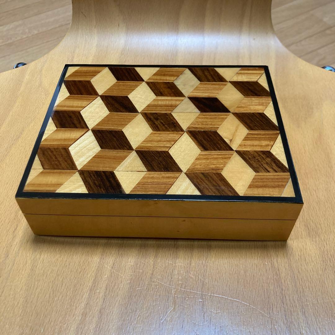 【期間限定値下げ】GUCCI 木製小物入れ