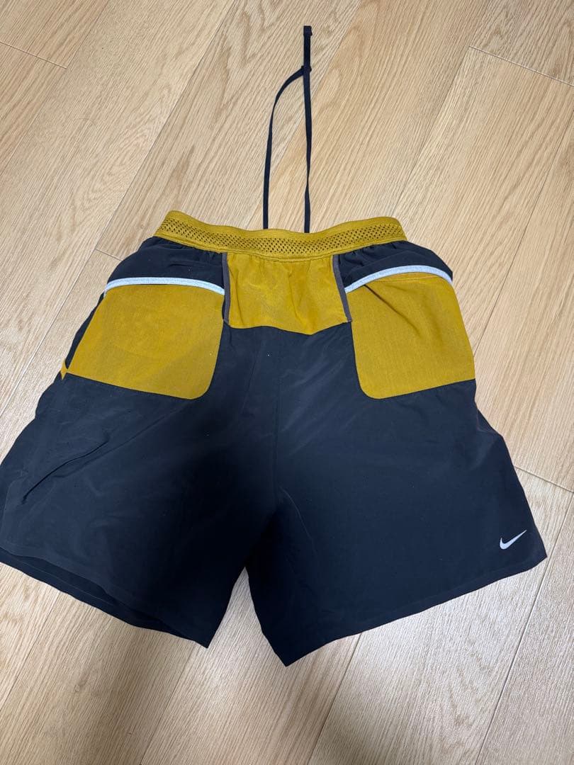 GYAKUSOU ショートパンツ 黒/黄色　サイズＭ