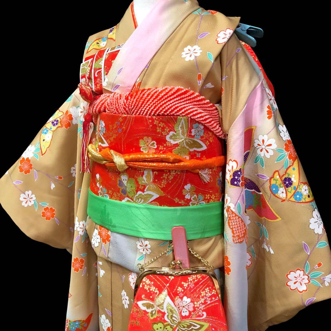 【正絹】七五三　7歳　暈し　舞蝶　四つ身　着物　作り帯　セット　女の子　753