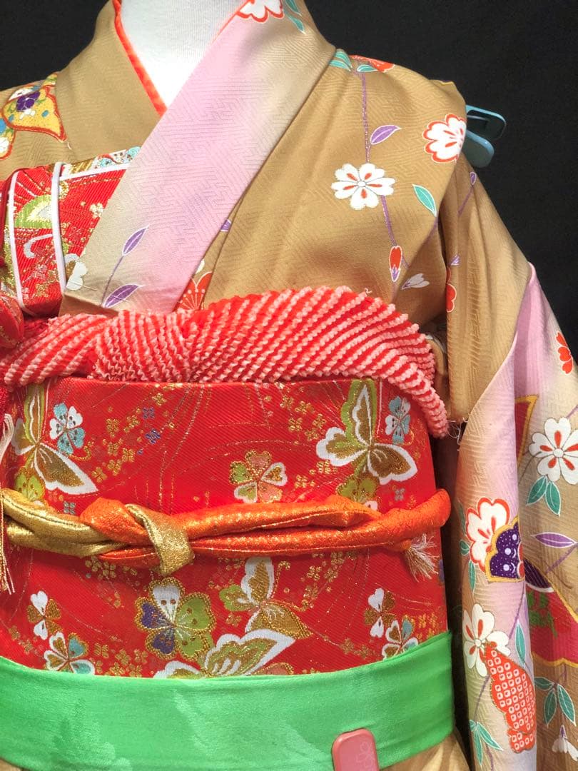 【正絹】七五三　7歳　暈し　舞蝶　四つ身　着物　作り帯　セット　女の子　753