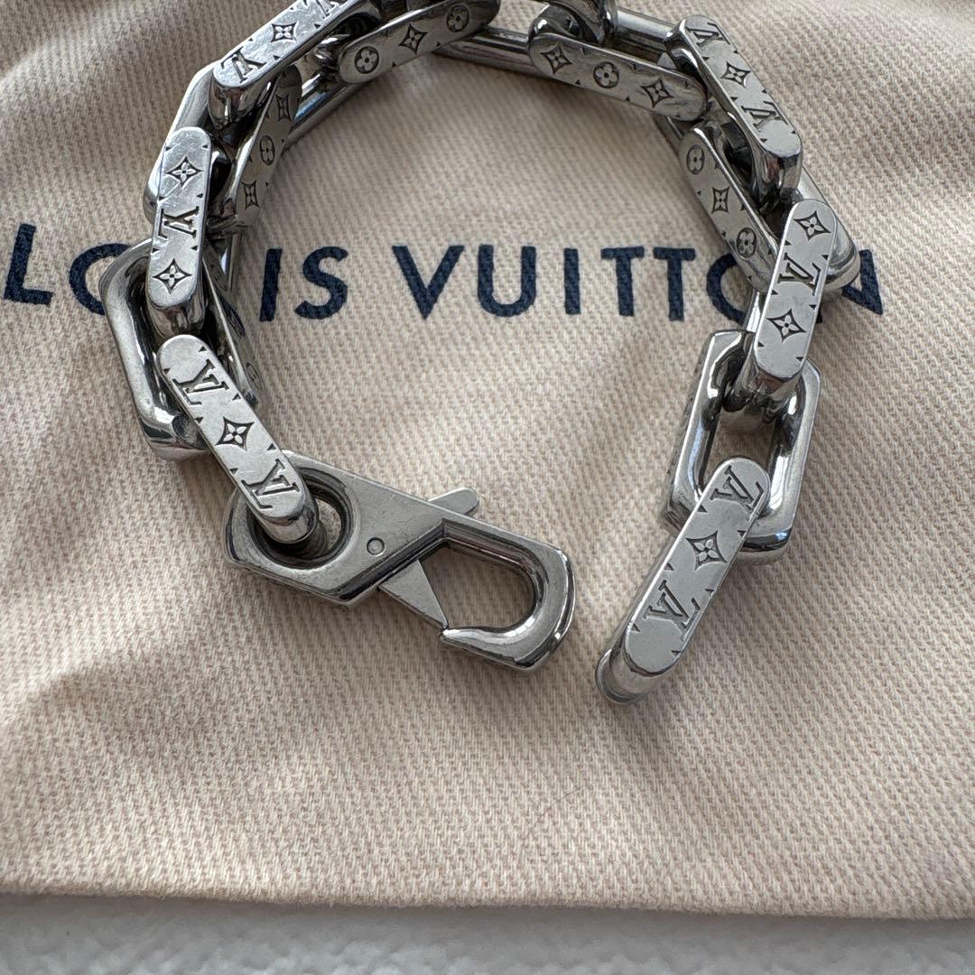 VUITTON ブレスレット