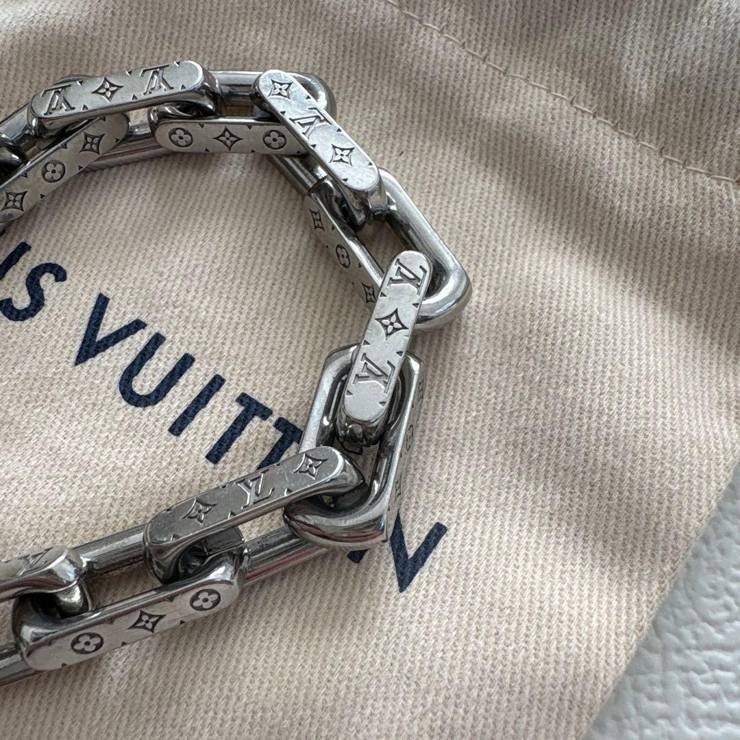 VUITTON ブレスレット