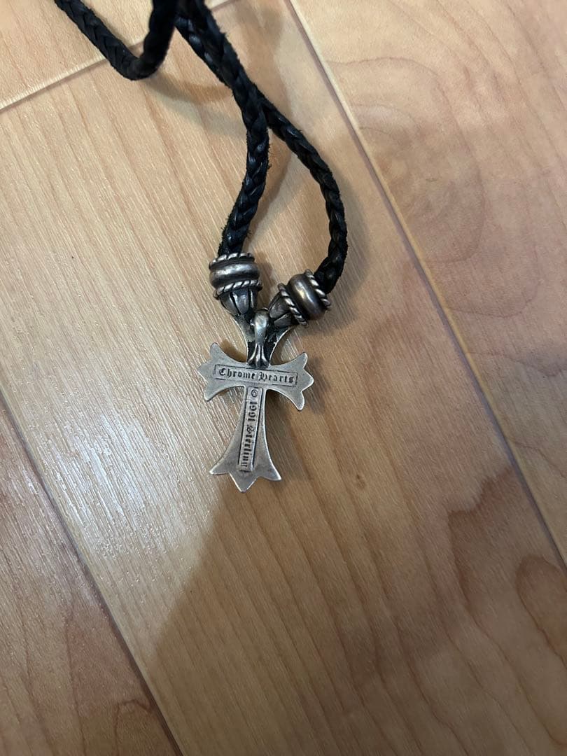 CHROME HEARTS スモールCHクロス クリンプト レザーブレイド