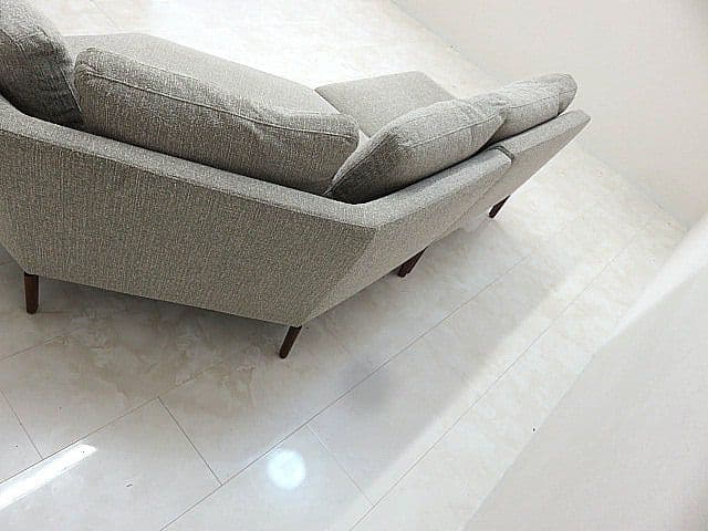 展示品/現行モデルアクタス　HUKLA/フクラ「ルベル」T565　3人掛けソファ