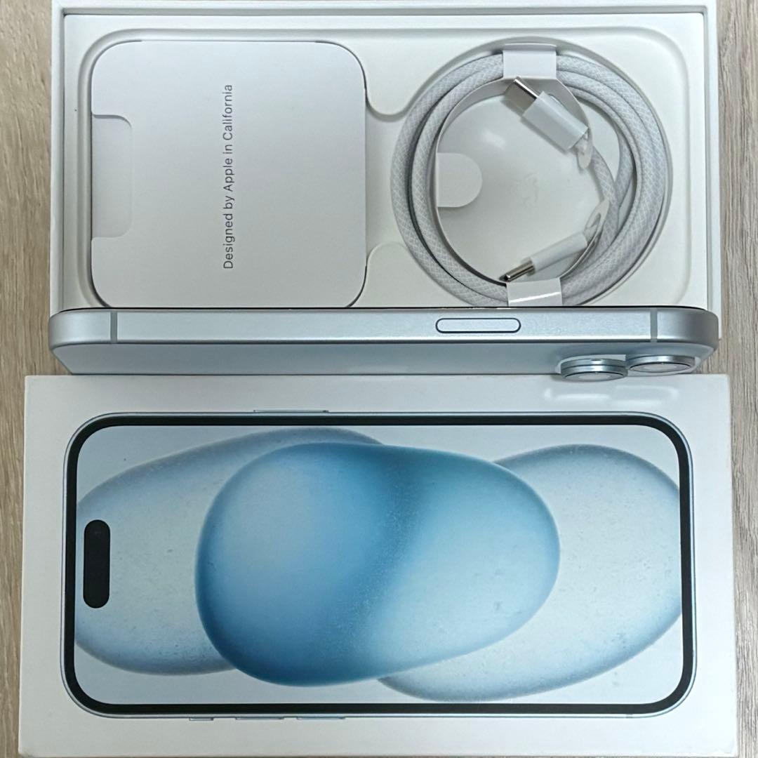 未使用近いバッテリー容量100% iPhone15 128GB SIMフリー本体