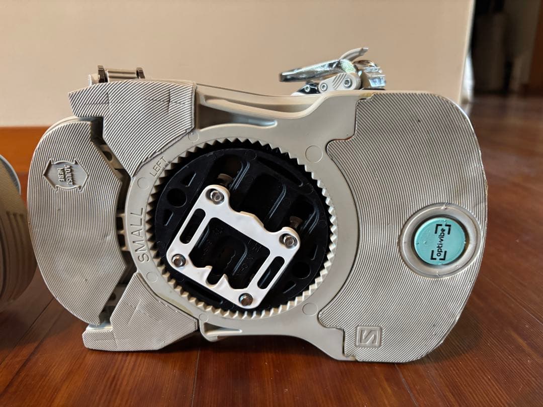 salomon HOLOGRAMスノーボード ビンディング