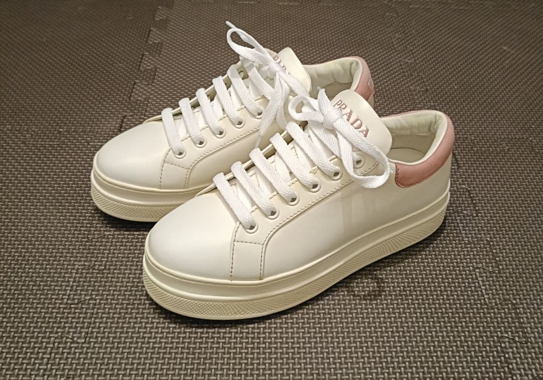 PRADA 22.5cm ホワイト/ピンク スニーカー　35