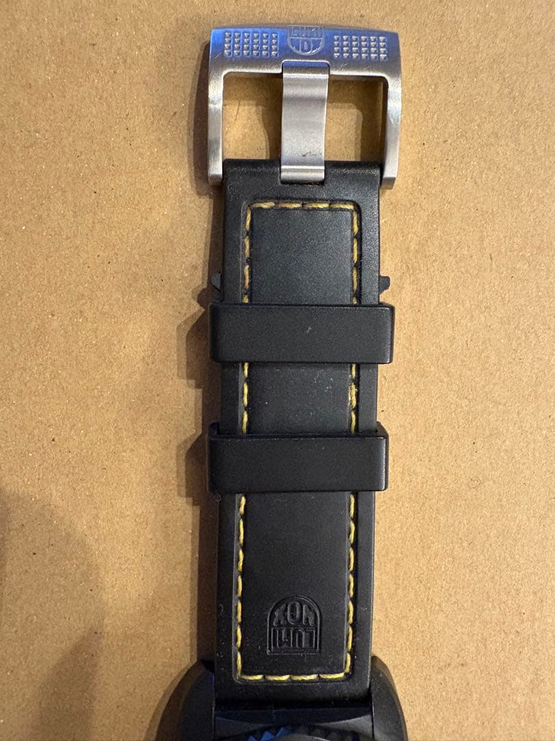 Luminox ルミノックス イエロー　ブラック