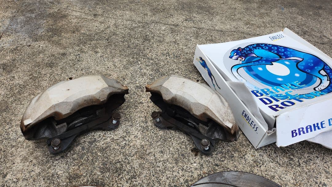 S*t様 50エスティマ用 4potブレーキキャリパー スリットローターセット