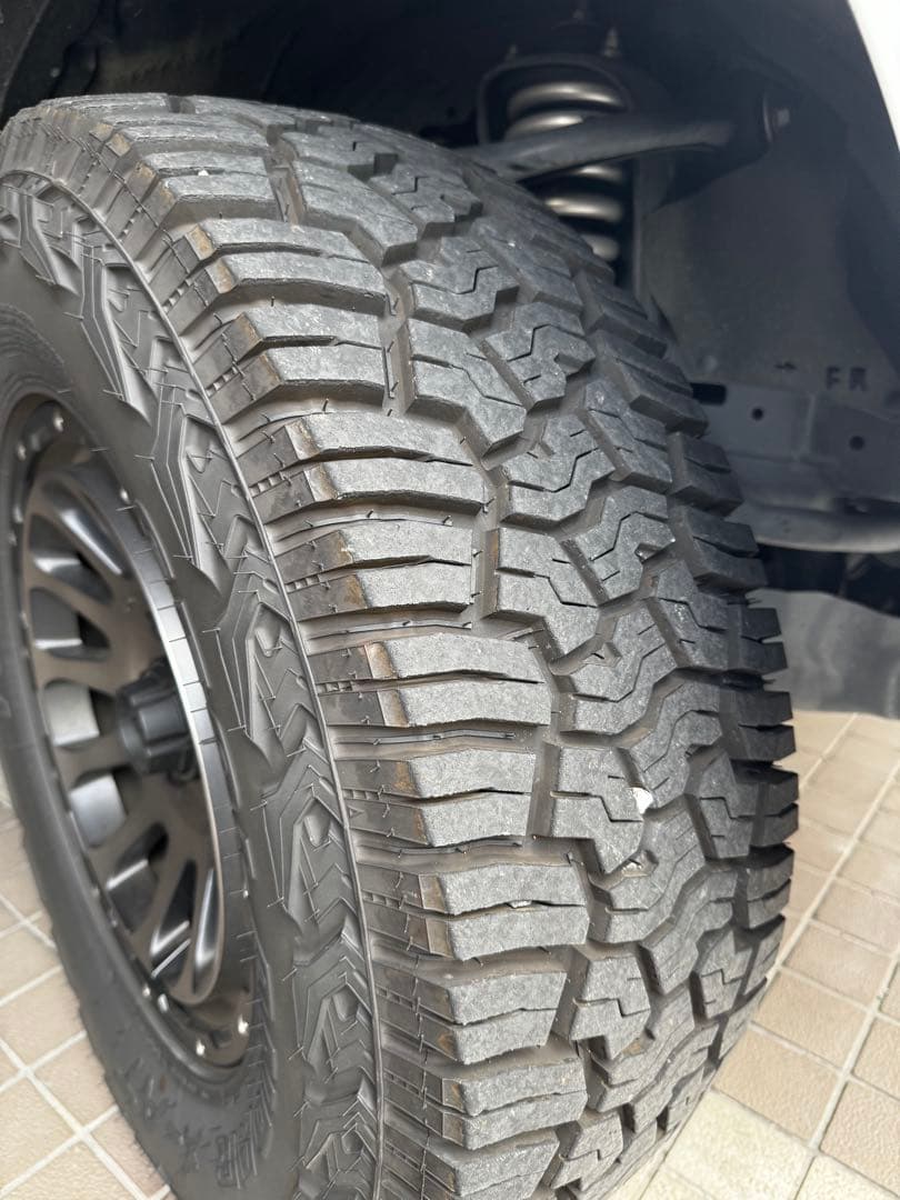 デルタフォース オーバル 17インチとGEOLANDAR X-ATの4本セット