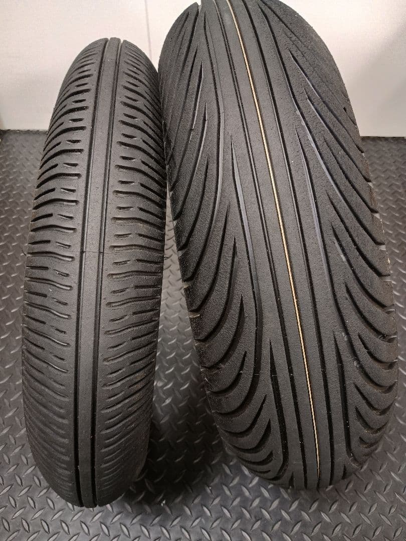 BRIDGESTONE W01前後セット　レインタイヤ