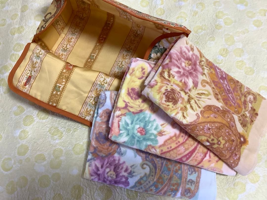 ETRO エトロ　ティッシュケース+ミニテリー3枚　セット