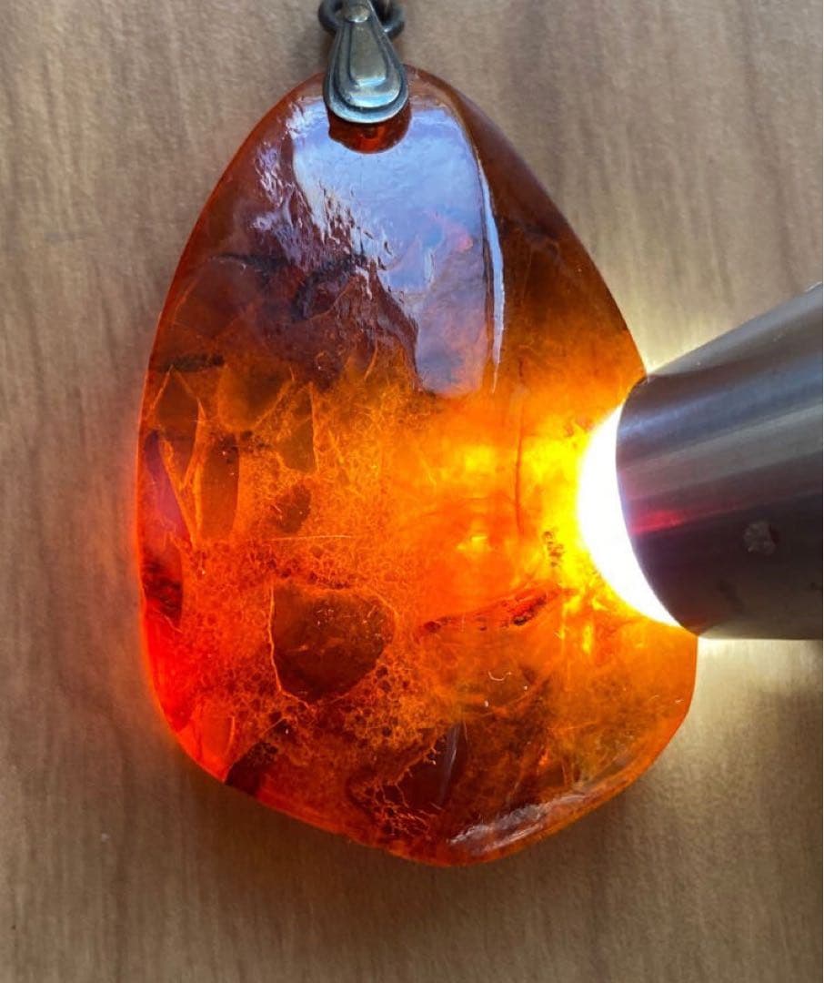 天然琥珀 ペンダントトップ　年代物　骨董品