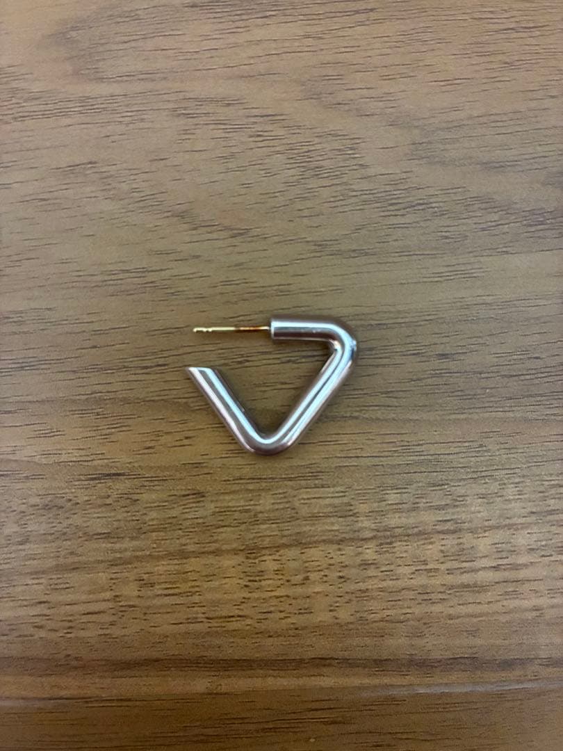 CAREERRING TRIANGLE 501（片耳のみ）