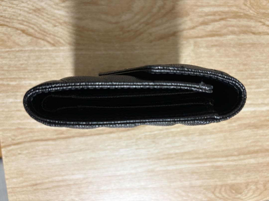 Yves Saint Laurent イブサンローラン カサンドラ 三つ折り財布