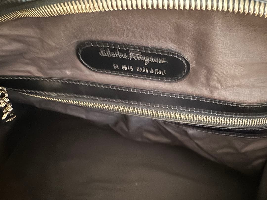 フェラガモ ボストンバッグ 黒 レア