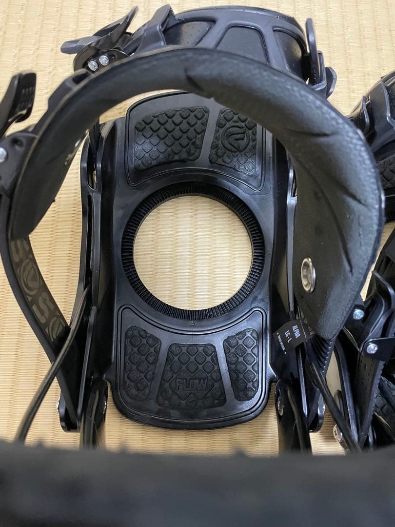 Flow ALPHA スノーボード　ビンディング　リアエントリー