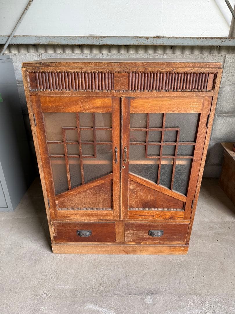 木製アンティーク箪笥 ガラス扉付き　古い　収納　家具　茶箪笥　手渡しのみ