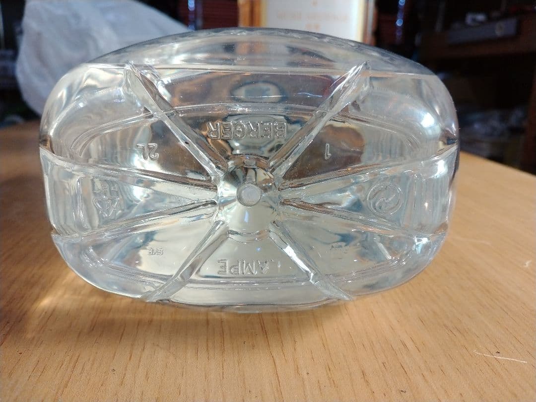 フランス製 ランプベルジェ　芳香器とオイル 紅苺2L と防ダニ液2Lそ