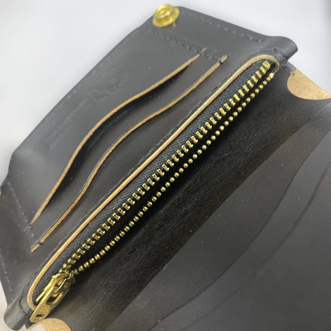 値下【無骨x上質 お札折らず収納】 丘染ブラック 手染ミドルトラッカーウォレット