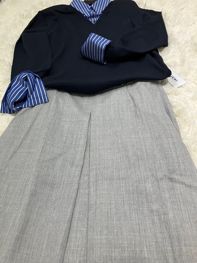 フォクシーグレー 清楚なスカート42 シンプルながら おしゃれ