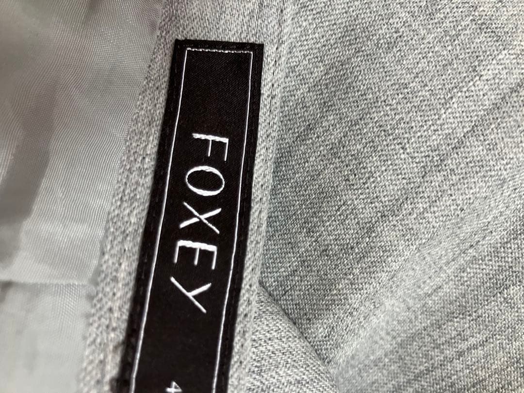 フォクシーグレー 清楚なスカート42 シンプルながら おしゃれ