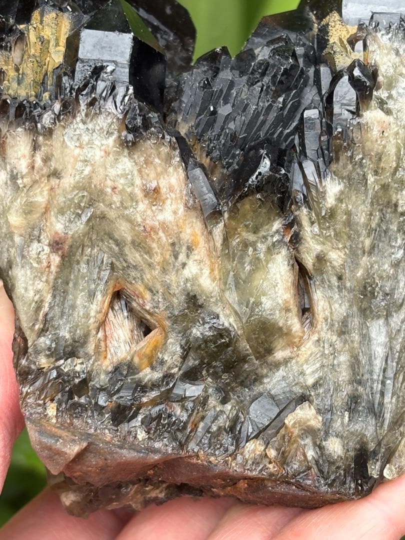 モリオン　黒水晶　キャンドルクォーツ　クラスター　1037g 姿が美しい