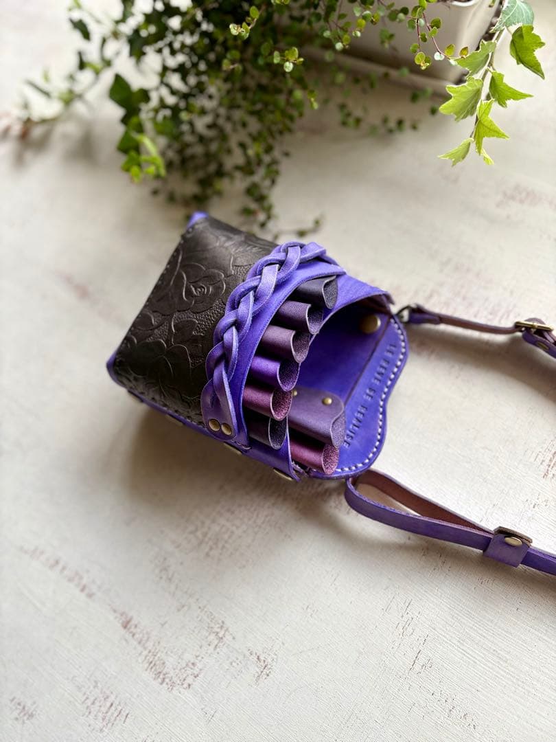 手染めブルーパープル、ローズ型押しの大容量シザーケース