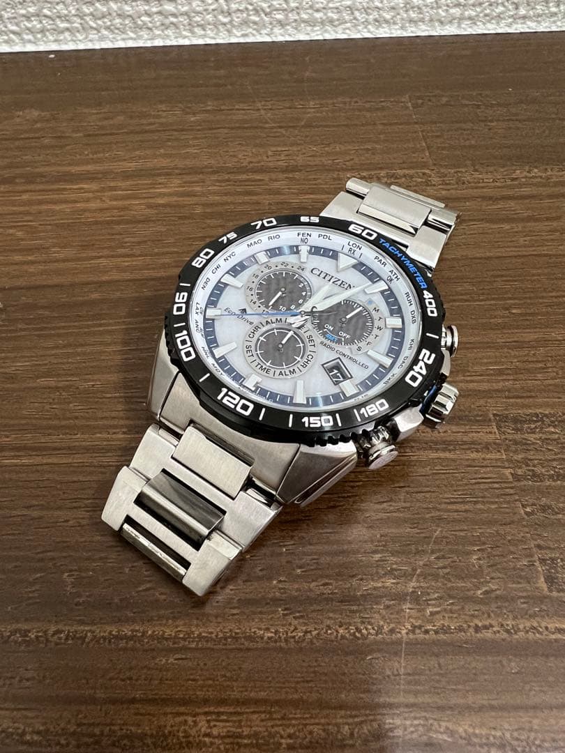 CITIZEN エコドライブ クロノグラフ E660-R013700