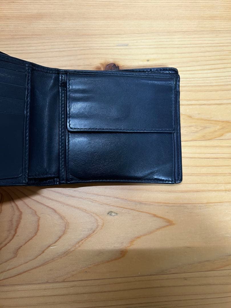 黒 レザー 二つ折り財布 編み込みデザイン