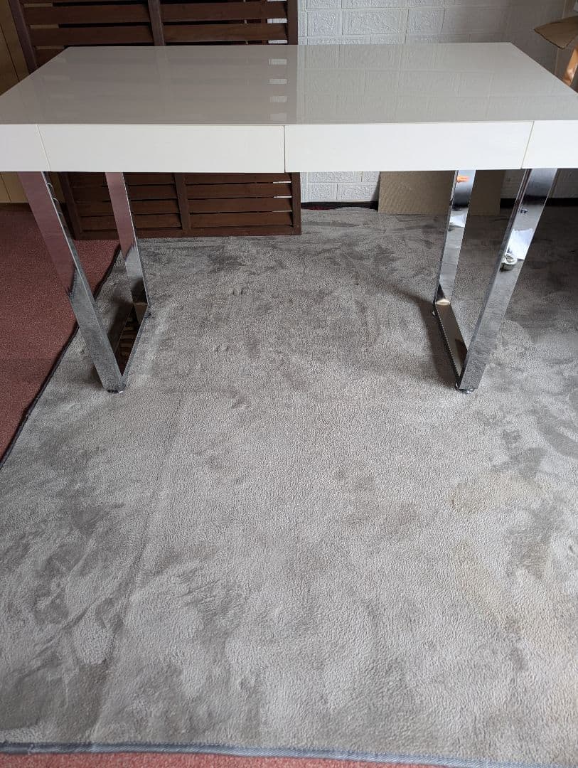 モダンアート　デスク　　ホワイト